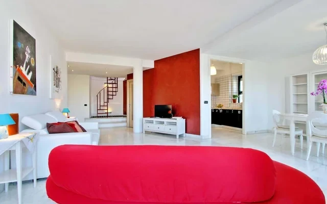 Attico Elegante con Terrazzo Panoramico in Via Caterina Fieschi - Roma 2