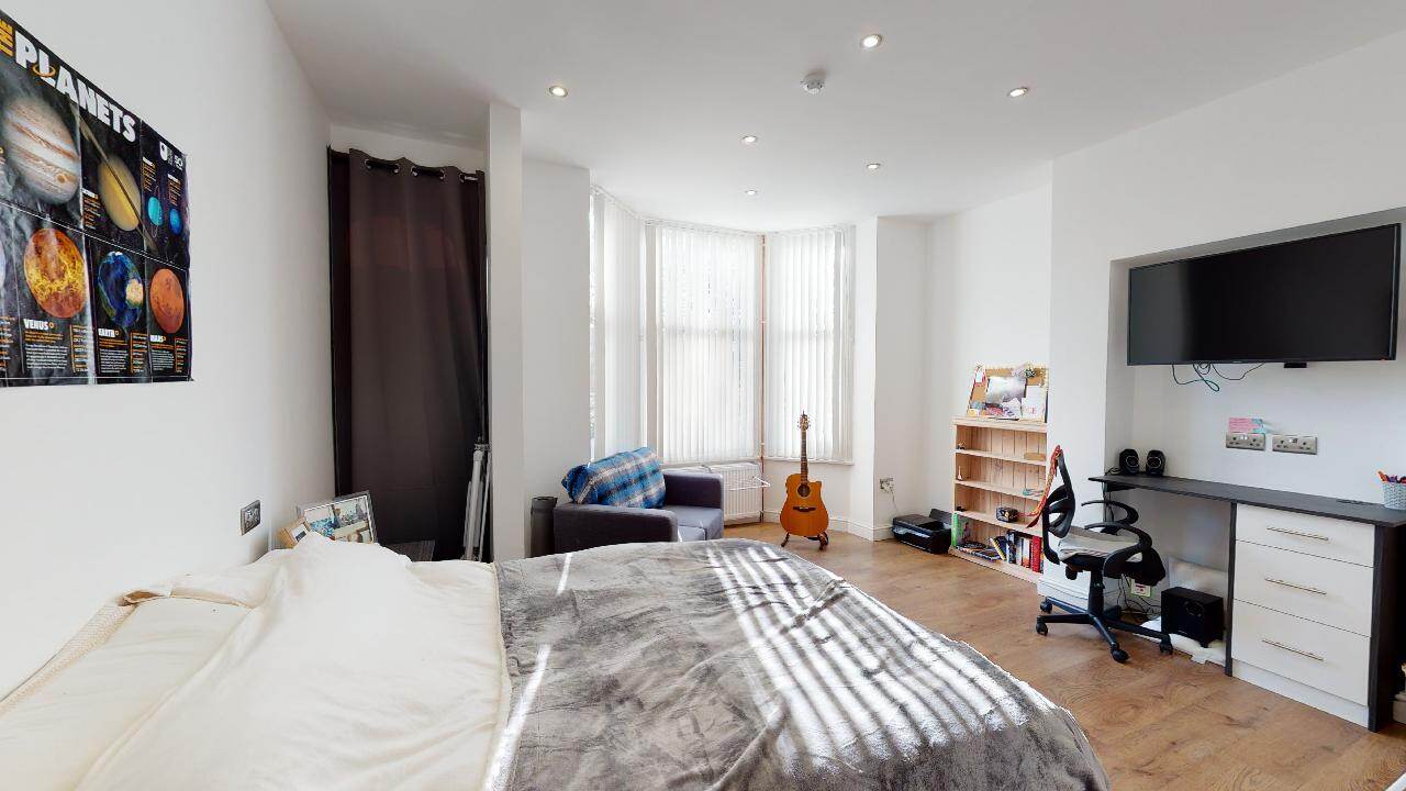 166-168 London Road 2