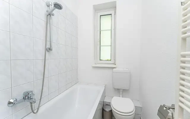 Very nice double bedroom in Adlershof 3