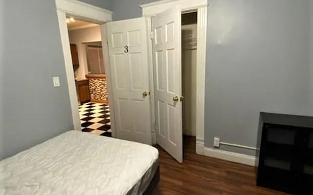 109 Lexington Ave 1