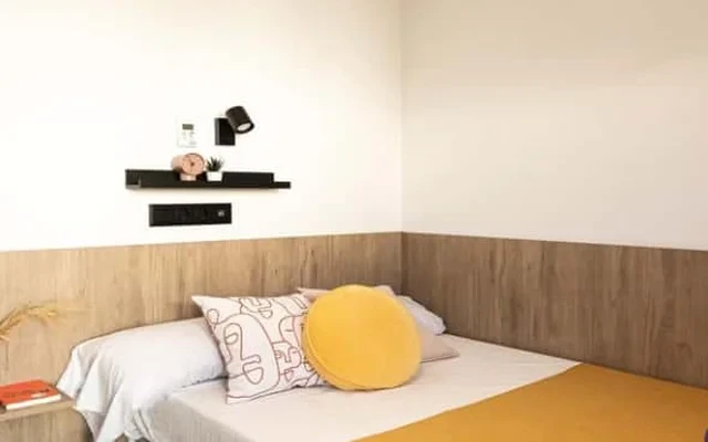 Individual with kitchen + 0