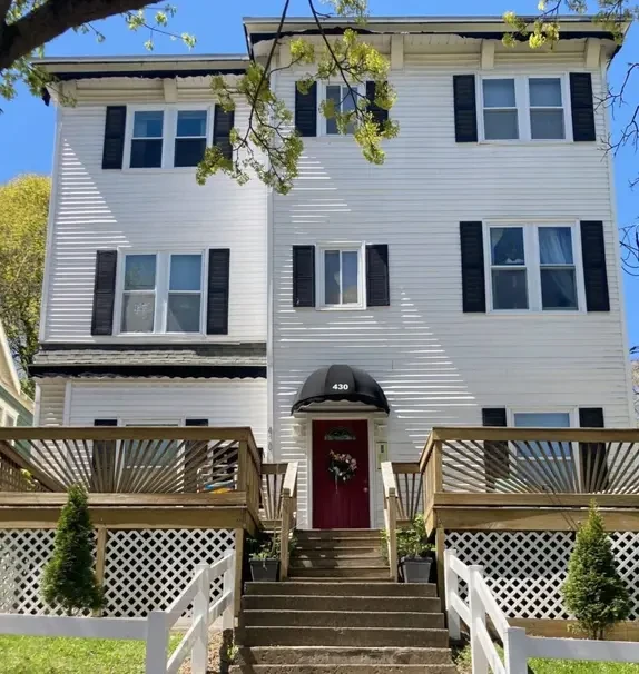 430 Columbus Ave Apt 3