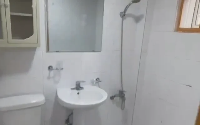 Large Single Room In A Residential Building 1