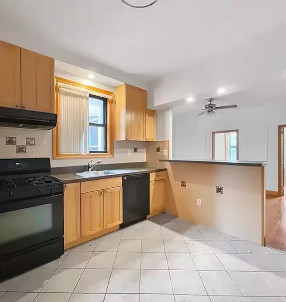 31-16 36th Avenue, Astoria