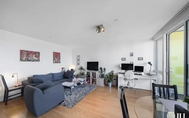 Panoramic Tower, London E14 4