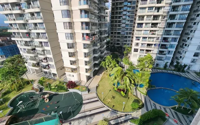 Royal Strand @ Counrty Garden 0