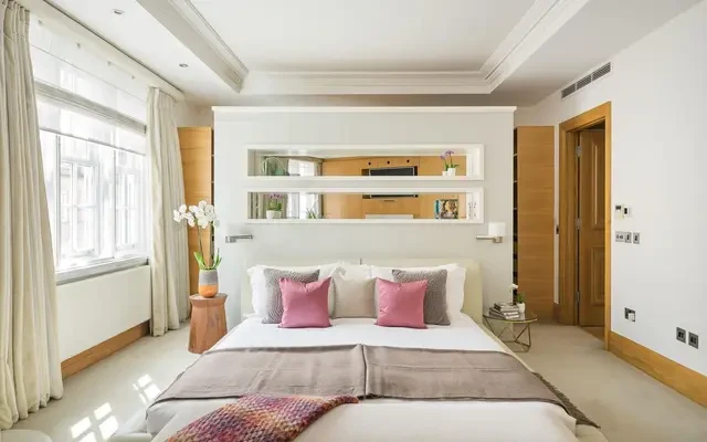Herbert Crescent, London, SW1X 0HA 2
