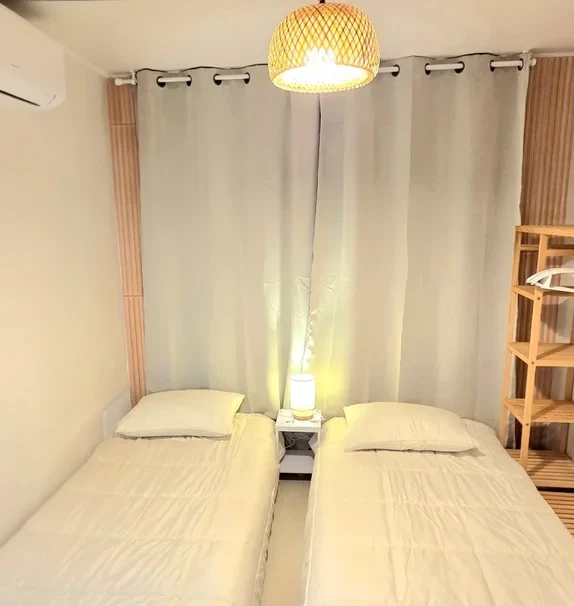 3min to Subway | Perfect for 3 | 2 Single Beds + Sofa