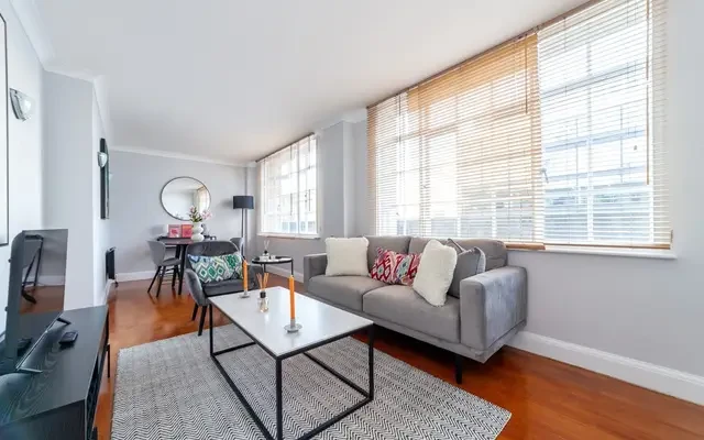 Belvedere Road 12499# 3