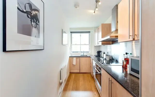 202, 10 Weymouth Street, Marylebone, London, W1T 4BE 1