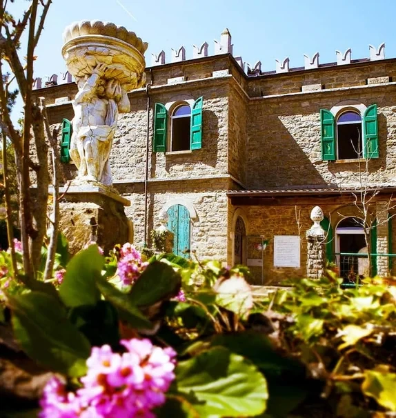 Castello Granaglione di 600 m² con 6 camere