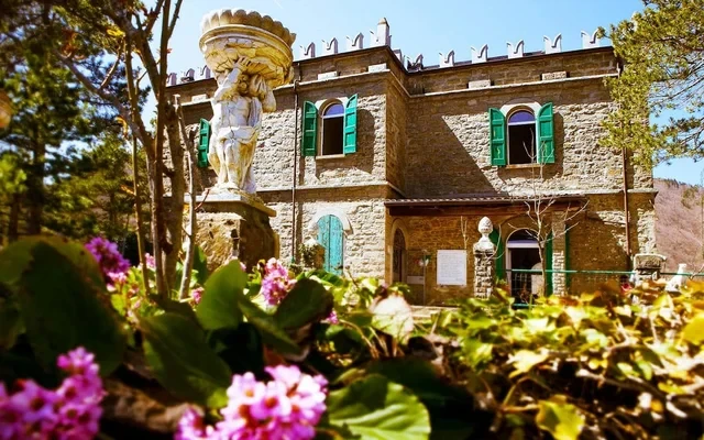 Castello Granaglione di 600 m² con 6 camere 0