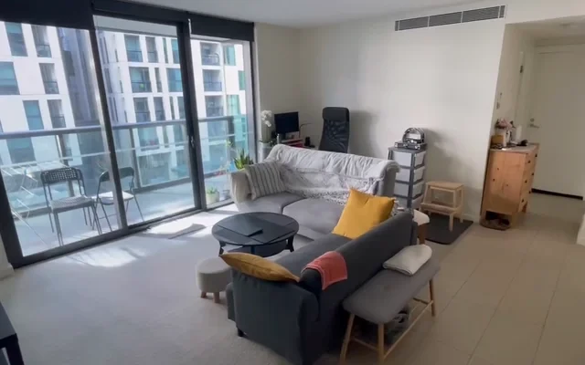 8 Waterside Place - Melbourne student accommodation - 1 Bed 1 Bath-4E