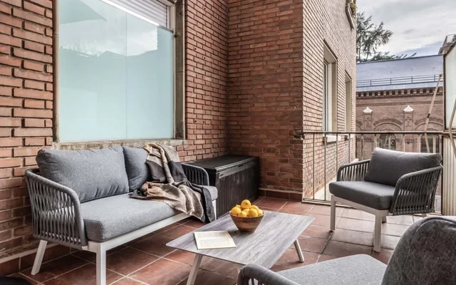 Real - 3 bedroom and terrace in Almagro 3