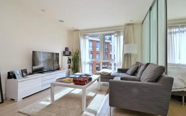 Doulton House, Chelsea Creek, 11 Park Street, Fulham, London, SW6 2FT 1