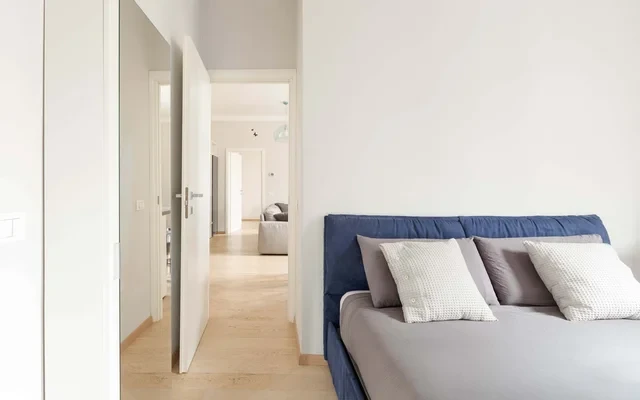 Modern 2 bedrooms apartment Porta Romana 3