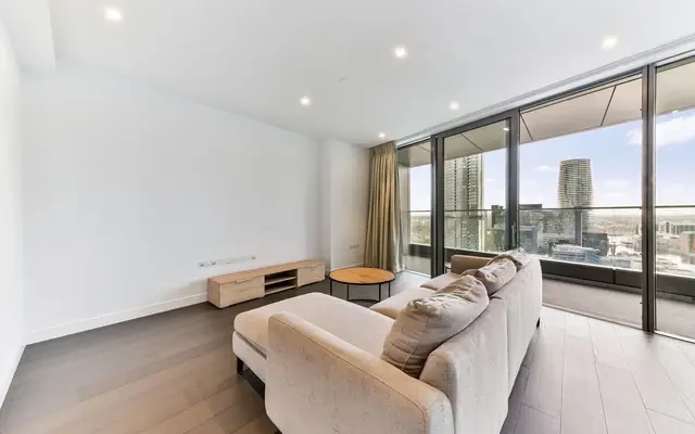 10 Park Drive, Canary Wharf, London, E14 9GD 4
