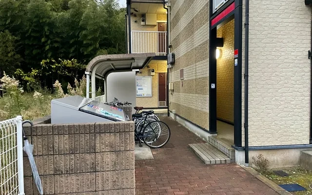 レオパレスアンソレイエ 4