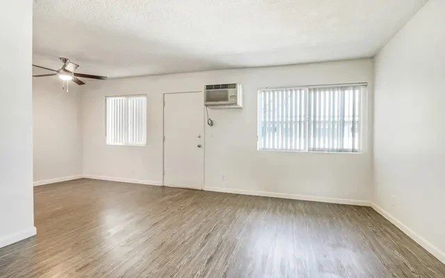 Woodman Apartments 1