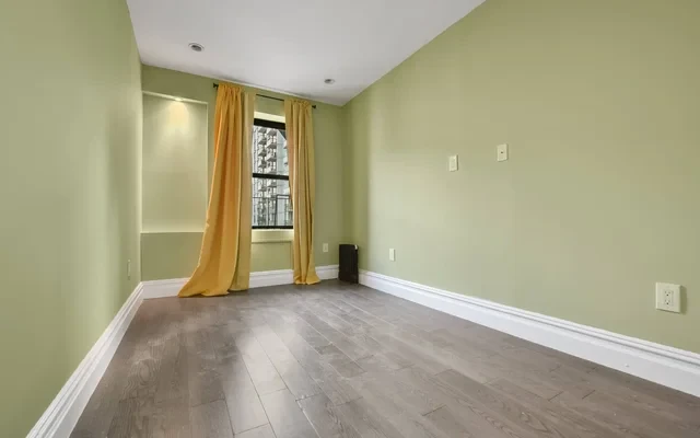 East Village#559 4