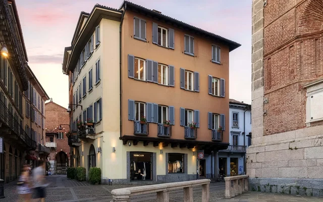 Apartment in Via Lambro, Monza for 60 m² with 1 bedrooms 2