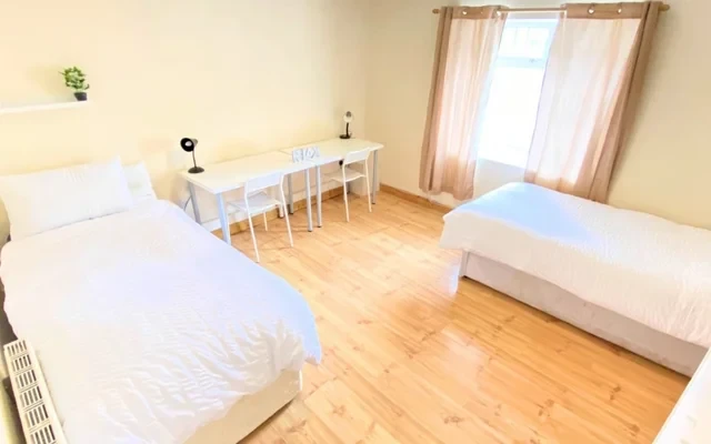 54 Friars Walk - コークの学生向け宿泊施設 - Male Twin Room