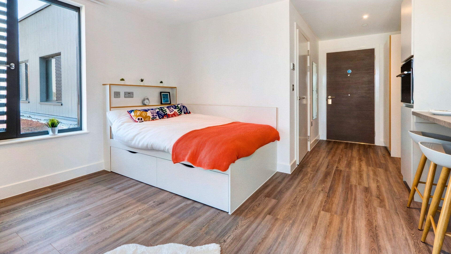 Studio Platinum Plus