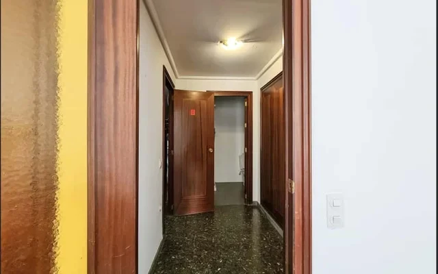 Piso de 7 habitaciones en Benimaclet 2