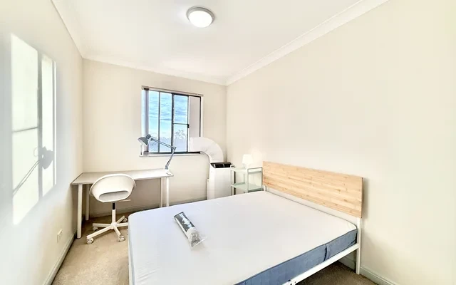 343 Anzac Pde(06322) 1