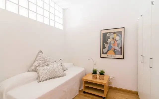 Lovely 2-bedroom flat in vibrant El Raval 2