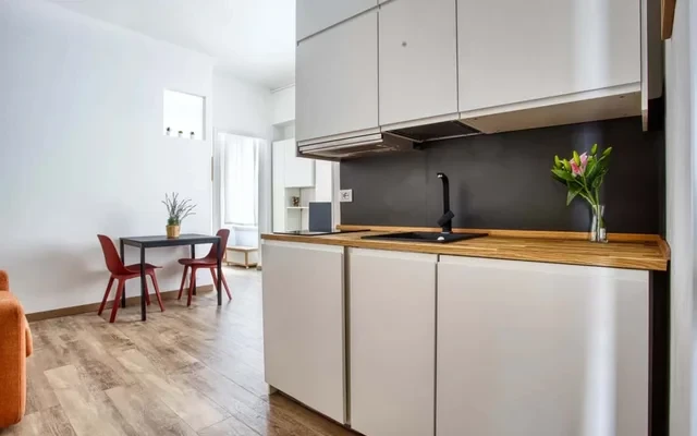 Fascinating Flat next to Corso Buenos Aires 0