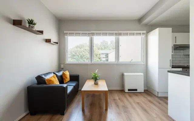 Clare Court, London, WC1H 9QR 4