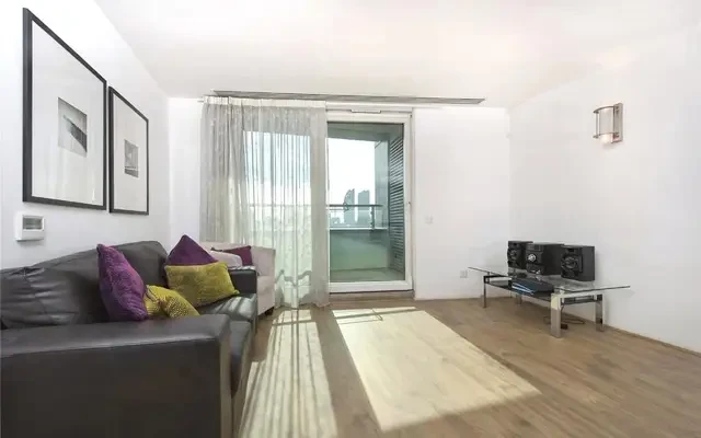 LH-Westminster Bridge Road 0