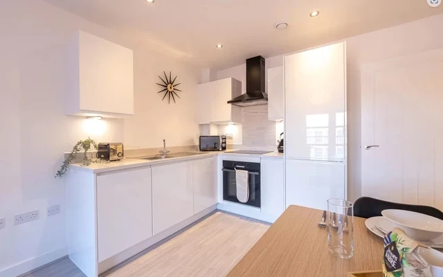 Northwood St Apartment 2