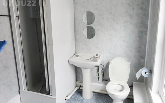 Entire Place·5B2B···5 Glanbrydan Avenue, Swansea 1