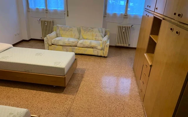 Appartamento in Via Carlo Marx, Milano di 90 m² con 3 camere 2