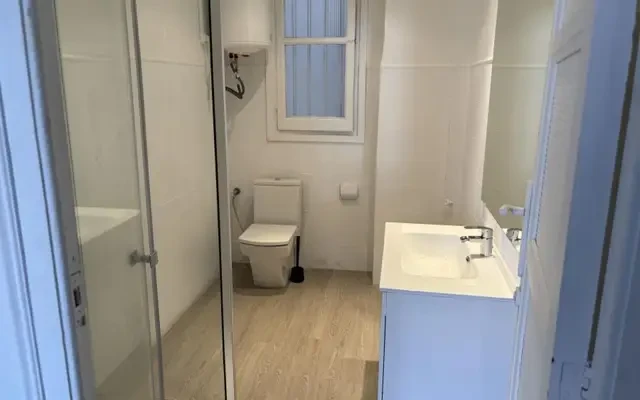 Snug double bedroom in El Grau 3