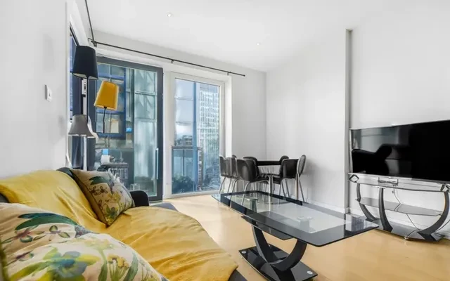 LH-2 Glasshouse Gardens 1