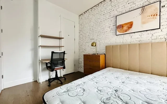 22 Granite Street, New York 4