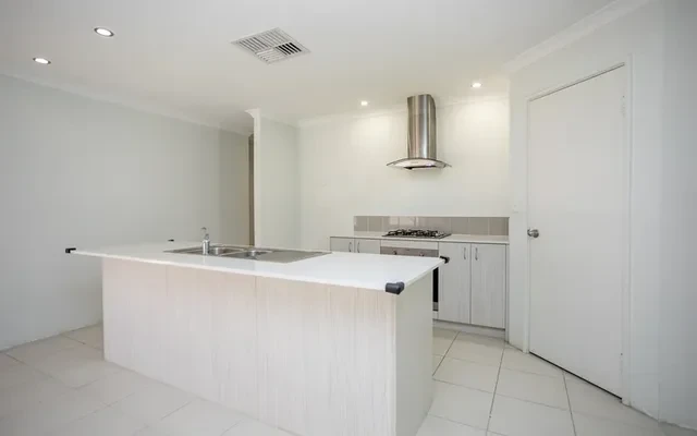 1B Coolburra Court 2