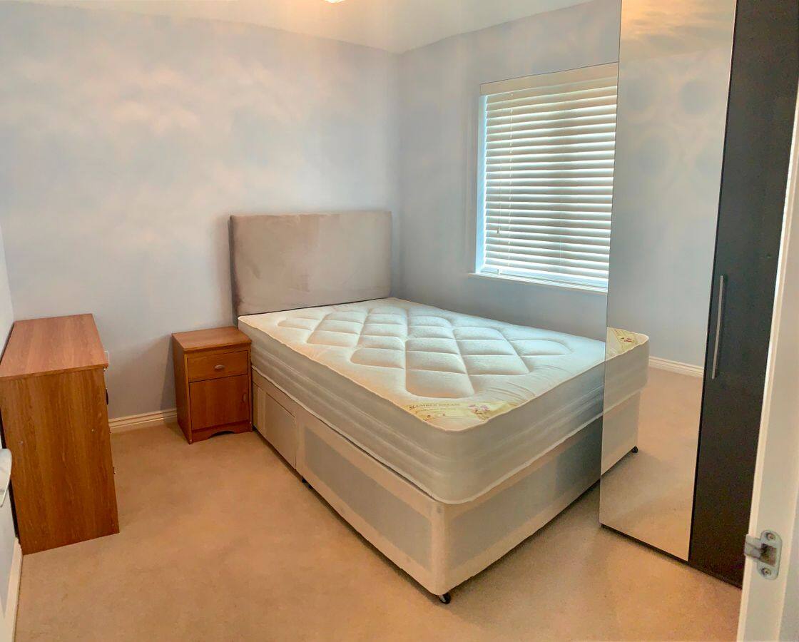 3 bedrooms 2 bathrooms