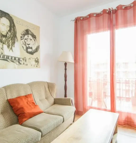 Bright Double Room in Flat with Spacious Balcony BILLS INCLUDED