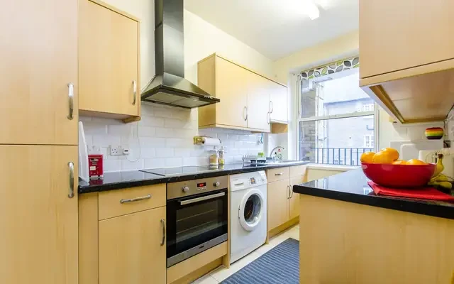 Crosby Row, Borough, SE1 3