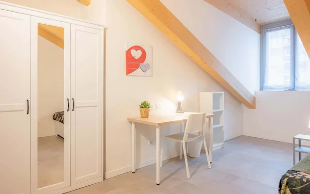 VIALE MONZA 241 P2 <br> SHARED ROOM D7 - Bed A 2