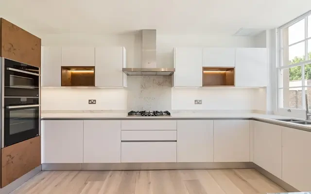 Connaught Square, London, W2. W2 2HL 4