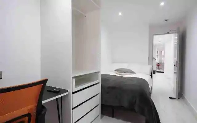 100 Monks Road, LN2 2