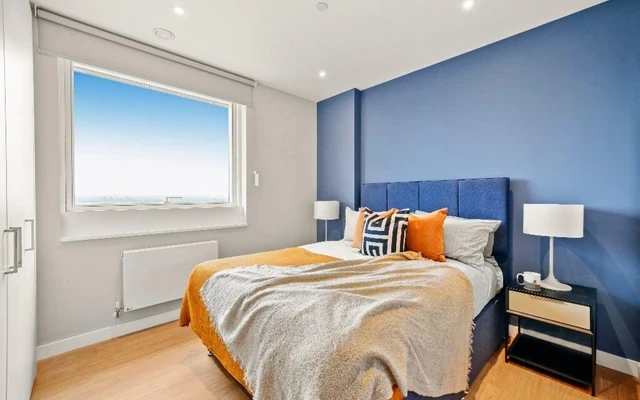 LH-East Village — Hightail Point - London student accommodation