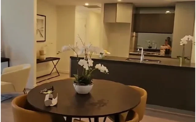 34 Rothschild Ave 1
