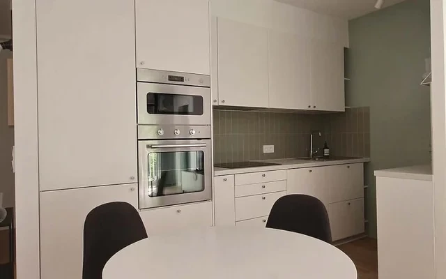 Rue Rennequin - Paris student accommodation - 2 Bedrooms Apartment