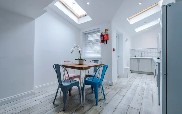 27 Gladstone Terrace 4